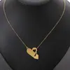 Collar con Colgante de Corazón Simple Europeo y Americano Moda Femenina Acero Inoxidable Personalizado Corazón Hueco Cadena O Collar en Forma de Y