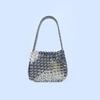 2024 nuevo bolso de lentejuelas retro europeo y americano tejido a mano bolso de lentejuelas plateadas bolso dumpling metálico bolso de mano para mujer