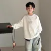 Camiseta de Manga Longa para Meninos, Novo Estilo Primavera e Outono 2026, Camiseta Básica Cool e Estilosa para Crianças Maiores, Camiseta Moletom de Primavera para Meninos