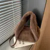 Colección de otoño 2026 transfronteriza: bolso de hombro/bolso cruzado de felpa nuevo, de gran capacidad, de alta gama y elegante para mujer, perfecto para el trabajo y los desplazamientos