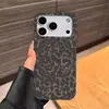 A capa de celular mais vendida da Temu, com estampa clássica de leopardo fosca, ultrafina, para iPhone 16 Pro Max com proteção magnética
