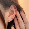 Aretes Simples para Niños Sentido del Diseño Personalidad Tornillo Americano Cartílago del Oído Stud Nicho Explosivos Pendientes Elegantes Pendientes de Mujer