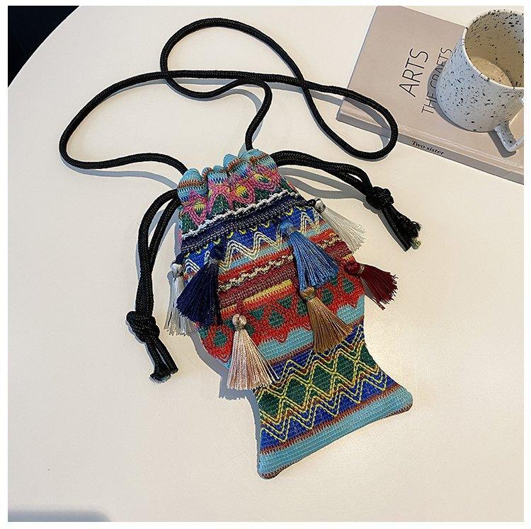 包包女可爱小挎包小鱼包云南民族风刺绣可爱逛街女士手机包单肩包