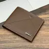 Cartera corta de hombre bi-fold, diseño delgado que no abulta