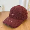 Gorra de Béisbol de Lana de Cordero con Bordado de Letras Sencillo Estilo Coreano para Mujer, Cálida y a Prueba de Frío en Invierno, Gorra de Pato que Muestra la Cara para Hombre, de Moda