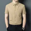 Camisas Masculinas de Verão de Alta Qualidade, Camisas Xadrez Sem Costura de Luxo Leve com Bolso, Camisas Masculinas Business Casual Profissionais com Lapela de Manga Curta