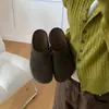 Sandálias femininas estilo coreano retrô, fechadas na frente, de calçar, novo modelo outono 2026, sandálias de calçar com sola grossa
