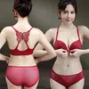 Ropa Interior Hermosa de Espalda Sin Costuras 2025 Nuevo Estilo Caliente para Mujer Pecho Pequeño Push-Up Traje Sexy Sujetador de Botón Frontal Verano