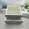 Caja de Almacenamiento Blanca de Madera con Patrón Calado Caja de Almacenamiento Funcional Diaria para el Hogar Caja de Joyería