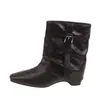 Botas de moda de punta para mujer, nueva colección otoño/invierno 2026, con una elegante hebilla de cinturón, tacón grueso y diseño retro, que se asemejan a las botas Martin vintage