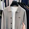 Promoção Quente Estilo Old Money Cardigan de Tricô Manga Longa Masculino Outono Roupa Lapela Meia-Idade Textura de Luxo Leve Casaco Suéter Masculino Homens