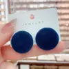 Brincos de Pelúcia da Moda Estilo Coreano Outono e Inverno para Mulheres Design de Nicho Elegantes Populares Brincos com Pino de Prata Brincos para o Dia a Dia