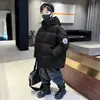 Jaqueta de Inverno Infantil Acolchoada de Algodão, Espessa e Quente, Couro Brilhante, Casaco de Algodão Sem Lavagem, Roupas de Inverno Estilosas para Meninos 2025 Atacado