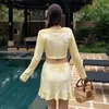 Nuevo conjunto de traje de baño de cuatro piezas para mujer, de manga larga, protector solar, conservador, adelgazante, puro y seductor, adecuado para chicas jóvenes, trajes de baño para vacaciones en aguas termales al por mayor