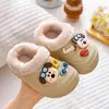 Pantuflas de Algodón para Niños y Padres Impermeables Más Terciopelo Dibujos Animados Cálidas Pantuflas Niños Ropa de Exterior Invierno Felpa Zapatos con Agujeros Niñas