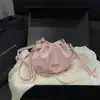 Bolsa Saco Versátil Estilo Coreano Novo Verão 2026 com Design Estiloso, Bolsa de Ombro Único Transversal Plissada Atacado Bolsa Feminina
