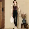 Conjunto de Yoga Beauty Back Feminino com Top Acolchoado e Calça de Cintura Alta Levanta Bumbum