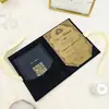 Convite personalizado de veludo com gravação em relevo dourado, conjunto de três peças para casamento, cartões de votos de casamento em acrílico espelhado, lembrancinhas de nicho de alta qualidade