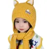 Gorro para Niños 2025 Nuevo Gorro de Lana de Invierno Bufanda Integrada Gorro con Protección para las Orejas Niños y Niñas Dibujos Animados Cálido Gorro de Punto