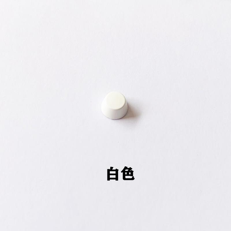 白色