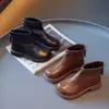 Liquidação de Shoes Infantis Primavera Verão Outono Inverno Sapatos de Princesa para Crianças Sapatos de Couro para Bebê Coleção de Sapatos Individuais para Meninas