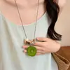 Collar Colgante de Fruta con Cuentas de Resina, Moderno y Único, Exquisita Cadena para Suéter, Lujo Ligero y Sensación de Alta Gama, Joyería al por Mayor