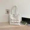 Bolsa de Ombro Versátil para Estudante Universitária, Estilo Artístico e Fresco para Saídas Suaves, Bolsa Tote para Sessão de Fotos de Menina Doce, Estilo Coreano