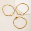 Pulsera con anillo liso de acero inoxidable de lujo ligero, joyería de moda minimalista de nicho de acero de titanio personalizada al por mayor