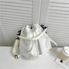 Bolso de mano estilo coreano, sencillo, combinable con todo, de gran capacidad, bolso de hombro de moda, bolso de cubo a juego diario de estilo occidental para mujer