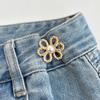 Ferramenta de Apertar Cintura em Jeans com Flores, Calças Alteradas para Fivela Pequena Alfinete Apertar Cintura Alfinete de Cintura Botão de Ajuste da Fivela