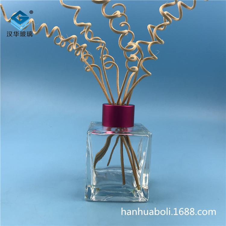 订制各种玻璃香薰瓶