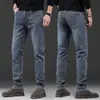 Jeans masculinos de alta qualidade para primavera, perna reta, corte slim, calças azul-acinzentadas, modernas e versáteis, calças compridas casuais elásticas para homens