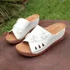 Nuevo Modelo de Verano 2026: Sandalias de Chancla Casual Cómodas de Moda Floral para Mujer de Talla Grande, Talla Única