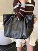 Bolsa Tote Retrô de Grande Capacidade para Mulheres 2026 Primavera Novo Estilo Tendência Exquisita Moda Bolsa de Ombro Sob o Braço