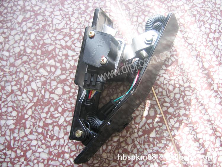 1878229533_1043776825