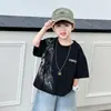 Roupa Infantil Conjunto Curto Manga Curta Menino Estilo Coreano Fresco e Estiloso Criança Pequena Fino Solto Roupa de Verão 2026 Novo Conjunto de Duas Peças Tendência para Crianças