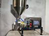 Llenadora semiautomática de bomba de rotor Wofa para pasta de alta viscosidad, salsa espesa con agitación, llenadora de bomba de rotor servo