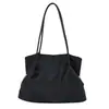 Bolsa de Tela Casual para Mujer Otoño/Invierno Nuevo Gran Capacidad 2026 Para el Trabajo Moda Tendencia Versátil Temperamento Color Sólido Bolso de Hombro