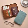 Capa de Passaporte em Couro PU em Estoque com Fivela, Multifuncional, Durável, Anti-Magnético, Antifurto, Porta-Documento de Identidade Bolsa para Passaporte