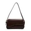 Bolso de hombro con cierre magnético de tapa abatible, nuevo modelo de verano 2026, bolso cruzado para el trabajo y los desplazamientos, bolso de axila de mujer moderno y sencillo