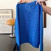 Suéter de punto azul calado con doble cremallera y manga larga, adecuado tanto para usar solo como en capas, top elegante para mujer 2026 otoño para figuras petite