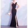 Vestido de Noche Rojo Cola de Pez Coro, Elegante Nuevo Estilo de Banquete Verano 2026, Vestido para Brindar para Novia, Vestido Adelgazante de Performance
