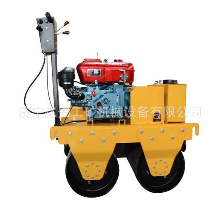 600双钢轮压路机