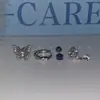 Aretes de Mariposa Brillantes y Dinámicos con Incrustaciones de Diamante Azul Ultrabrillante para Mujer