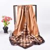 Nuevo Moda Europea y Americana Patrón Cuadros Cuatro Colores Impresión 90 Satén Bufanda Cuadrada Grande Turbante Punto al por Mayor