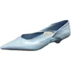 Zapatos de mujer europeos 2023 primavera y otoño nuevos de cuero de cera de aceite moda huecos tacón de gato zapatos de mujer punta fina cómodos de tacón bajo zapatos de un solo color
