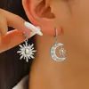 Colar Pingente Lua e Sol da Moda, Joia Transfronteiriça Europeia e Americana Elegante e de Alto Padrão, Corrente Clavícula com Pingente de Sol e Lua para Mulheres