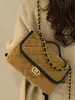 Mochila de Moda Popular Estilo Coreano para Mujer Otoño e Invierno 2025 Nueva Mochila Pequeña Casual Simple Acolchada Bolso con Cadena