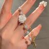 Anillo abierto Camellia para mujer, diseño de nicho ajustable, moderno, personalidad simple, ligero, lujoso, con circonita, anillo para dedo índice.