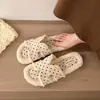 Estilo de mujer para viajar, de corta distancia, casual, pantuflas, persona perezosa, lunares, felpa, para ir al trabajo, estilo otoño 2026, uso diario en exteriores, pantuflas